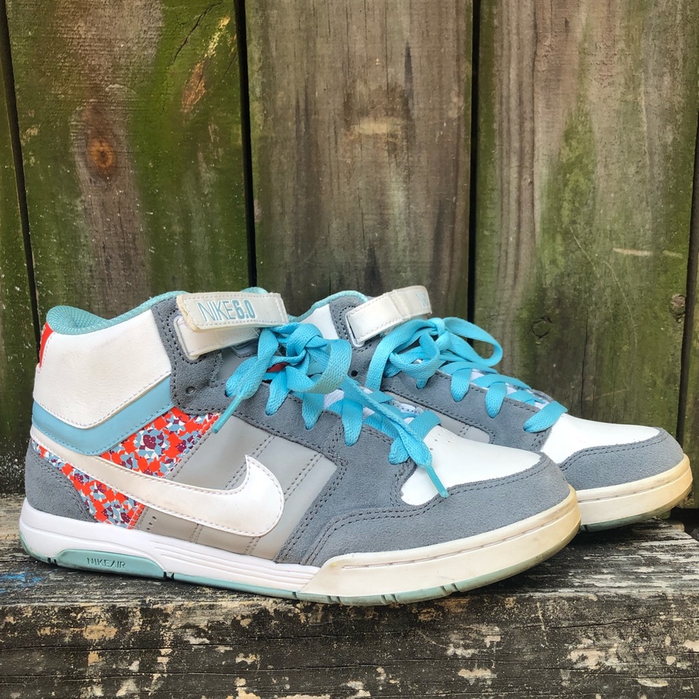 Nike SB Dunk 6.0 Mid Skate Shoes